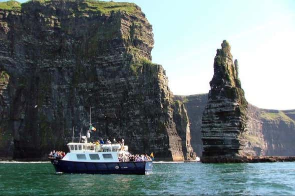 Cliffs of Moher & Aillwee Caves Day Trip