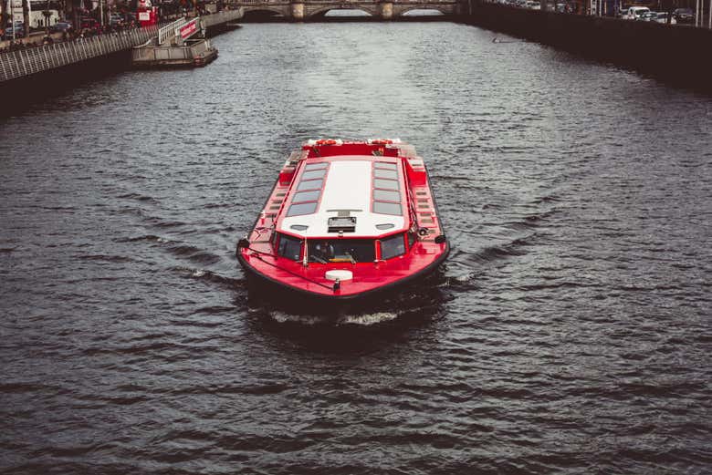Tourist boat trip on Dublin's River Liffey